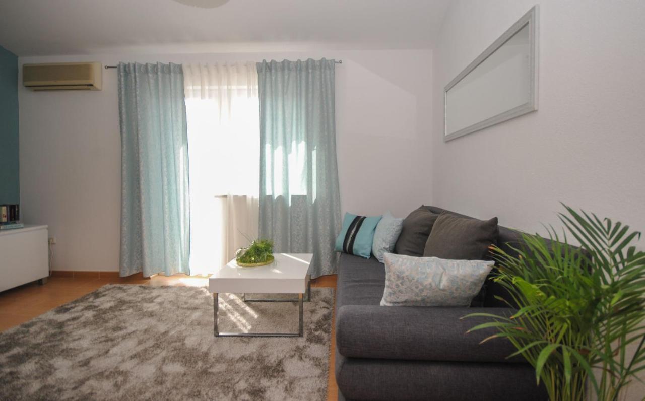 Apartment Tina Podstrana Extérieur photo